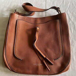 Marc Jacobs Maverick Hobo | Grained Calfskin Leather | Cognac Brown